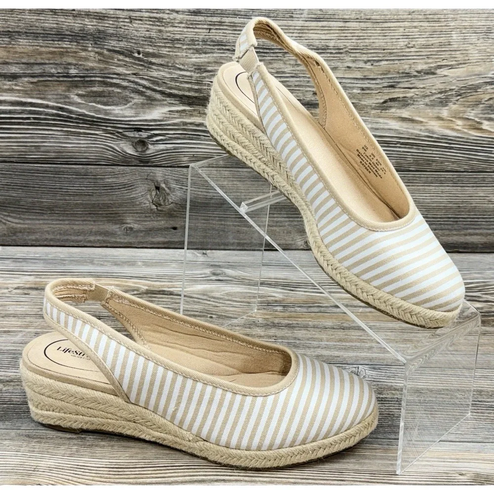LifeStride Women's Kayden Wedge Sandal Womens Size 9W (Wide) Beige/ White Stripe